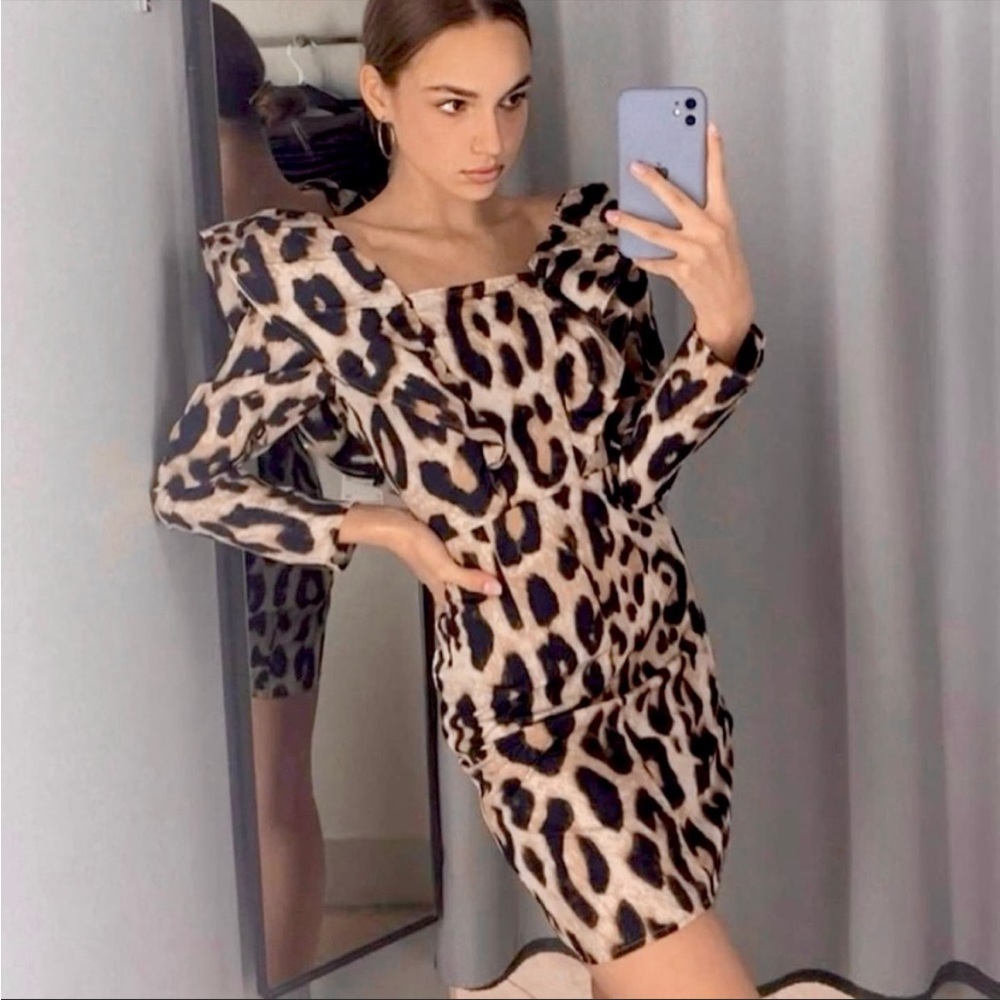 HM RUFFLE DRESS - Picture 2 of 5